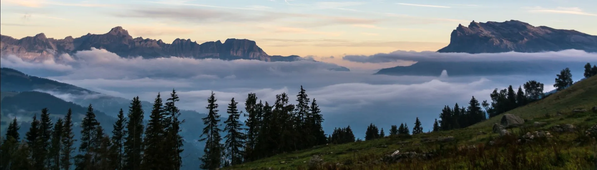 Góry wzywają - szlak turystyczny wokół Mont Blanc, najwyższej góry w Alpach
