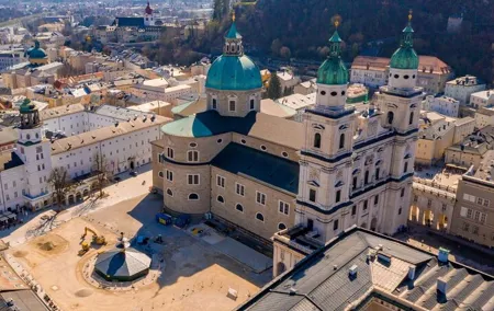 Private Tour to Hallstatt and Salzburg from Vienna