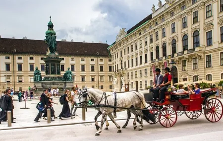 Touristic highlights of Vienna on a Private full day tour with a local
