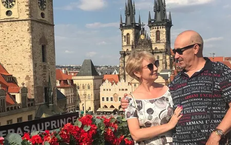 Prague Full Day Guided Tour with private transfers From Vienna