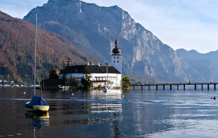 Austria Day Tour with Historic and Natural Sights