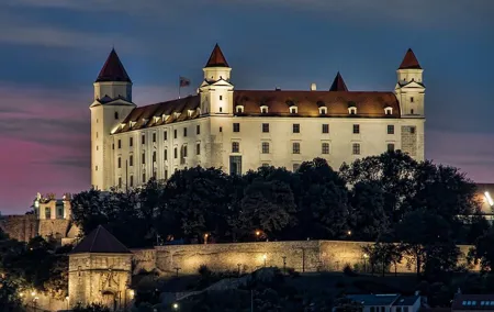 Cultural Guided Tour of Slovak Castles and Bratislava
