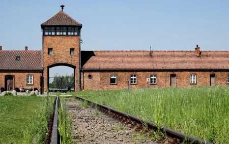 Auschwitz Birkenau Guided Tour with Hotel Pickup from Cracow
