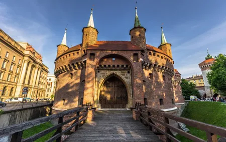 Old Town Krakow & Wawel Castle Walking Tour