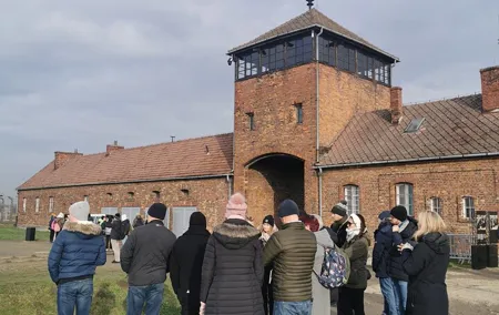 Guided Tour from Krakow to Auschwitz Birkenau with hotel pick up