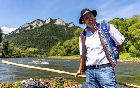 Krakow: Traditional Dunajec River Rafting with Mountain Chairlift