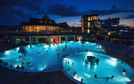 Zakopane to Chocholow Thermal Pools 3h Ticket with Hotel Transfer