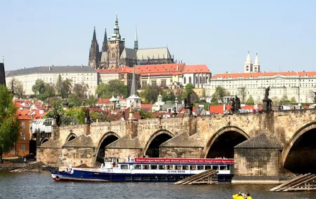 1 hour Prague Panoramic Vltava River sightseeing Cruise