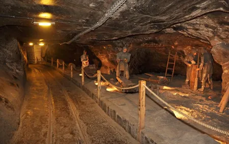 Krakow Vistula River Cruise with Wieliczka Salt Mine Guided Tour