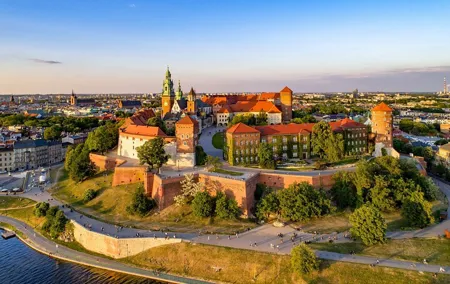 Krakow: Wawel Castle Guided Tour with Skip-The-Line Entry