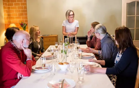 4-Course Traditional Czech Dinner with Wine in Local Prague Home