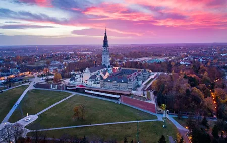 From Krakow: Black Madonna of Czestochowa & Jasna Gora Tour