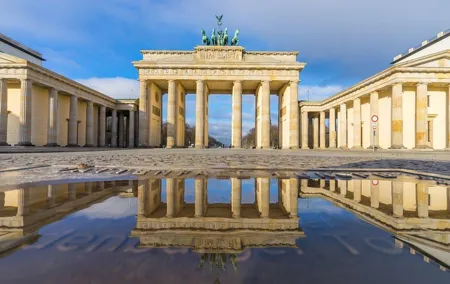 1-way private transfer Prague to Berlin - up to 7 passengers