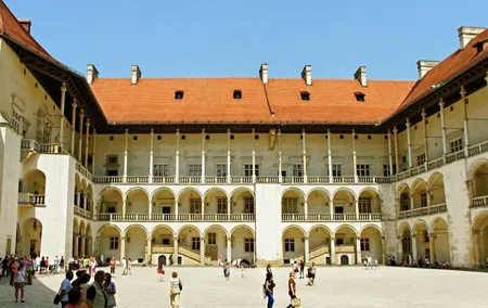 Guided Tour of The Wawel Castle and Cathedral from Krakow
