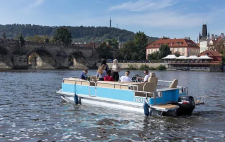 Private Boat Cruise With Unlimited Prosecco