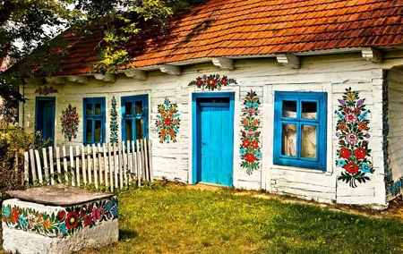 Zalipie- painted village, private tour from Krakow