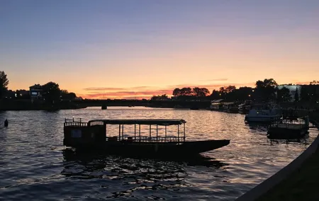 Private Vistula River Boat Tour & Rental