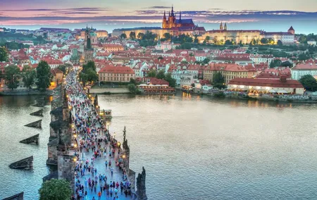 Private Door-to-door Transfer from Krakow to Prague with 2 hours for sightseeing