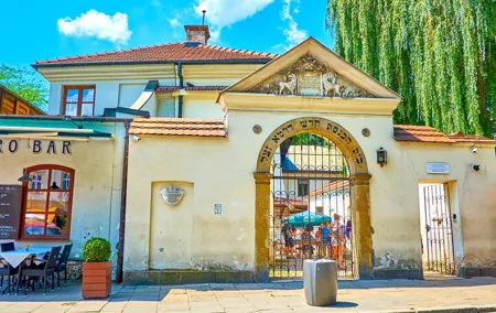 Jewish Quarter Kazimierz Guided Walking Tour in Krakow