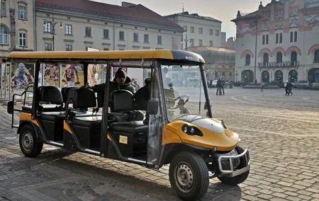 Old Town Sightseeing Group Tour by Electric Golf Cart in Krakow