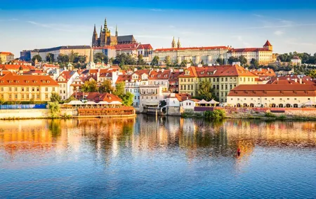 Private door-to-door transfer from Krakow to Prague