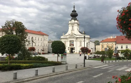 Auschwitz Birkenau and Wadowice hometown of John Paul II, tour from Krakow