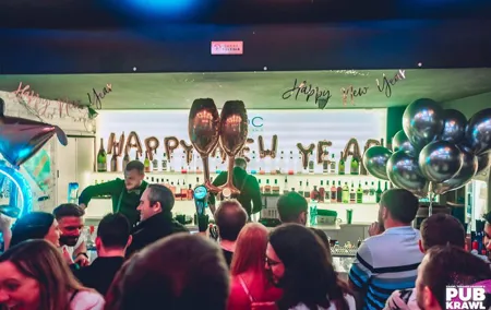 New Year's Eve crawl with 2 Hours free alcohol + Buffet - Krawl Through Krakow