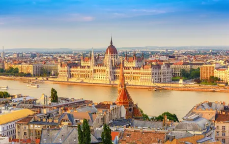 Private Door-To-Door Transfer from Krakow to Budapest