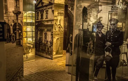 Vistula Short Cruise and Schindler's Factory Tour in Krakow