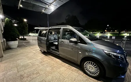 Private Krakow to or from Airport Transfer