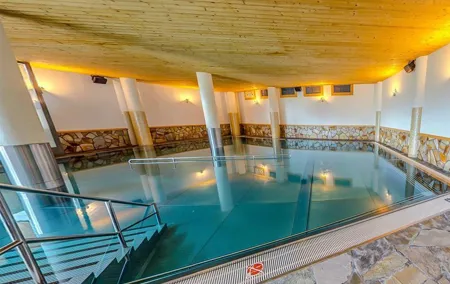 Chocholowskie Thermal Baths Full Access with Private Transfers from Krakow
