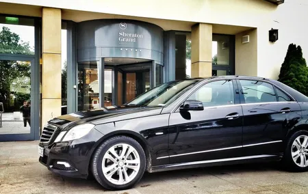 Private transfer: Krakow City - Krakow Airport