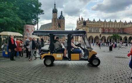 Krakow Old Town Easy Sightseeing Tour by Electric Golf Cart