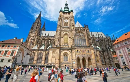 Prague Hradcany Castle, St Vitus Cathedral Tour with Tickets