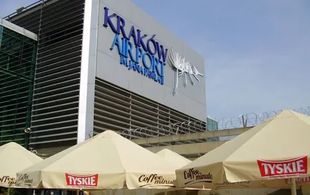 Private arrival OR departure transfer in Krakow (hotel OR airport pick-up)
