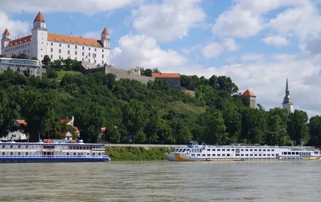 7 Days Prague, Bratislava and Budapest by Bus