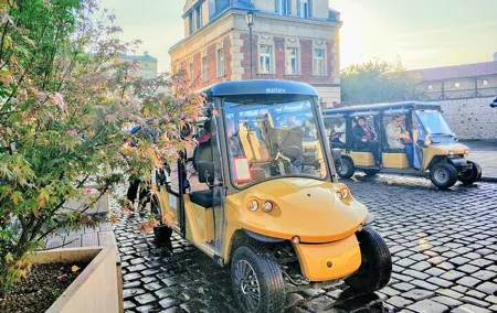 Krakow: Old Town by Golf Cart, Wawel Castle and Underground Museum Guided Tour
