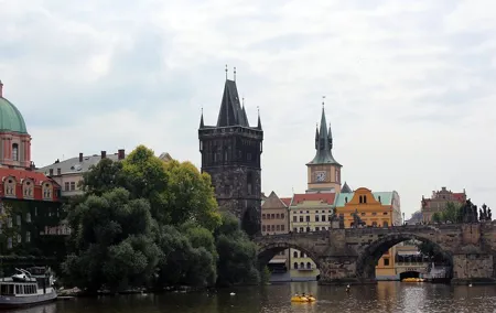 PRIVATE RIVER CRUISE with unlimited drinks