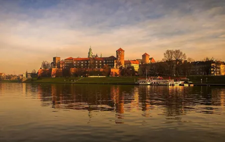 Audio-Guided, Private Electric Car City Tour in Krakow