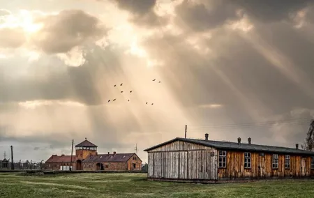 Auschwitz and Birkenau WITHOUT TICKETS transport from Kraków