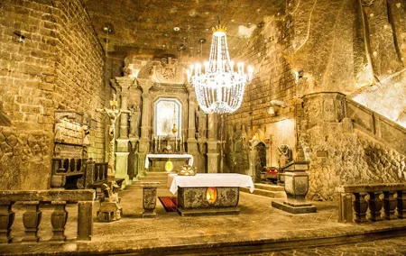 Krakow Vistula Cruise and Wieliczka Salt Mine Guided Tour