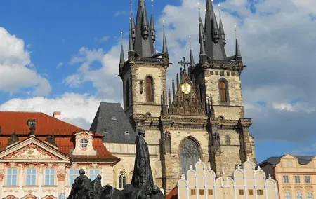 Your own guide for Old Town Highlights and Secrets Tour