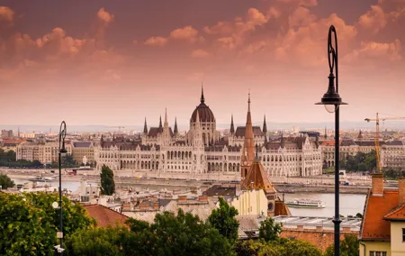 Private Transfer Krakow → Budapest, Hotel-to-Hotel, English-speaking driver