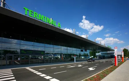 Private Round-Trip transfer from Katowice-Pyrzowice airport to hotel in Krakow