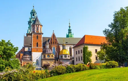 Wawel Castle & Cathedral Skip the Line Small Group Tour