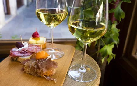 Venice Bacaro Food Tour - Eat and Drink like a Venetian