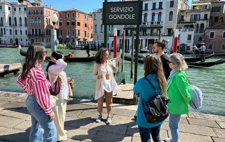 Venice Sightseeing Small Group Walking Tour with a Local Guide