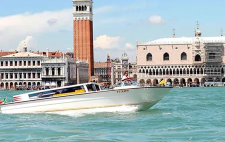Private Departure Transfer from Venice to Marco Polo Airport