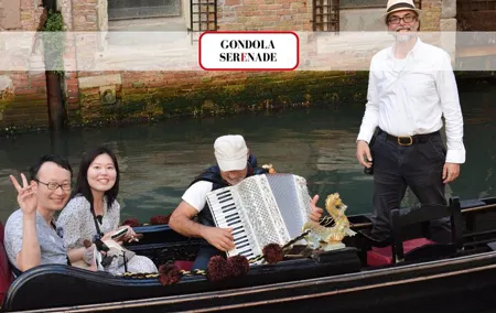 Grand Canal Romantic Gondola Serenade in Venice