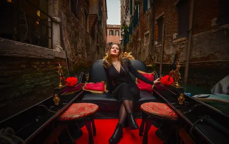 Luxurious Photoshoot in Venice